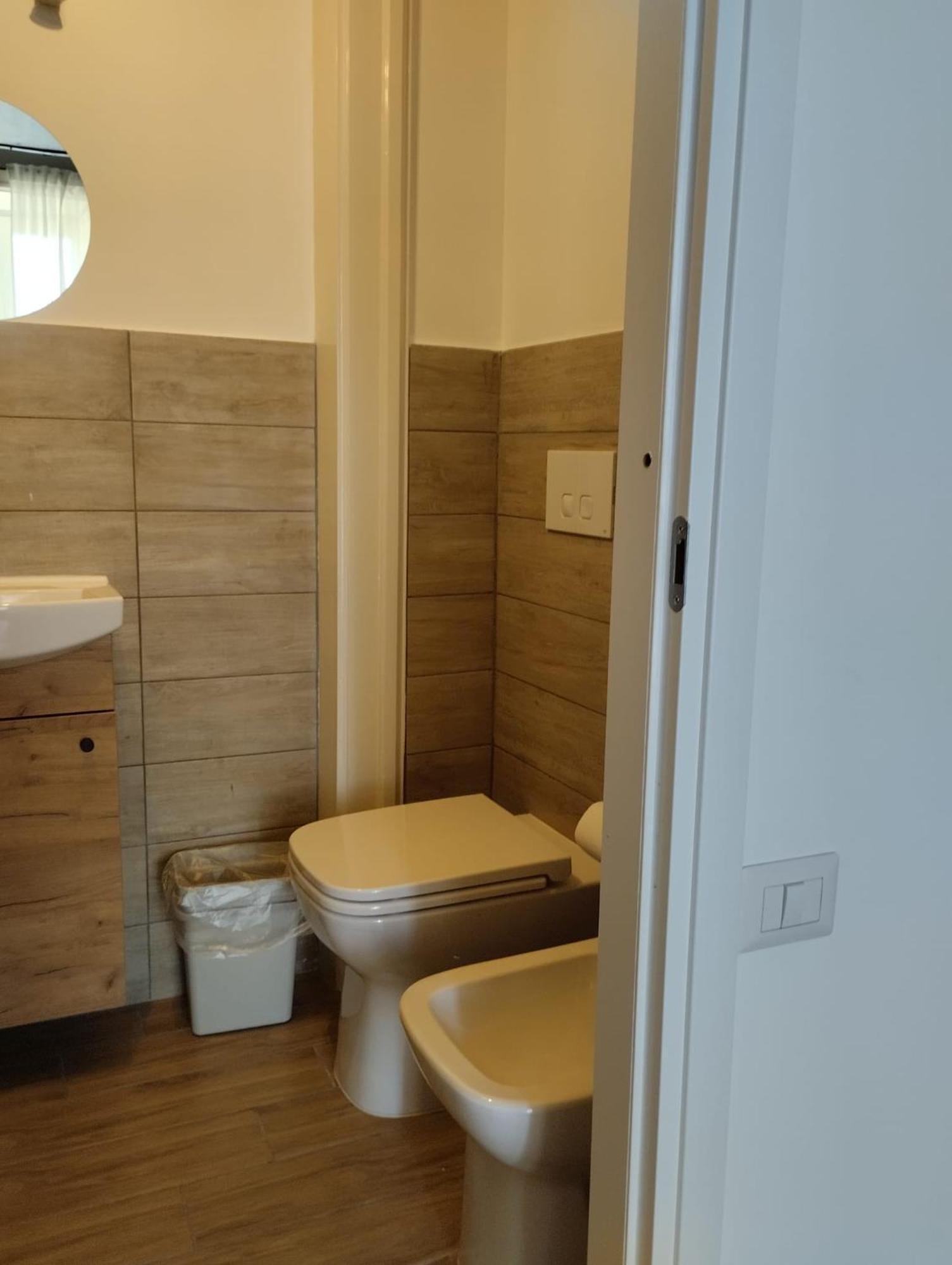 Residence E Appartamenti Cavallerizza Naples Luaran gambar