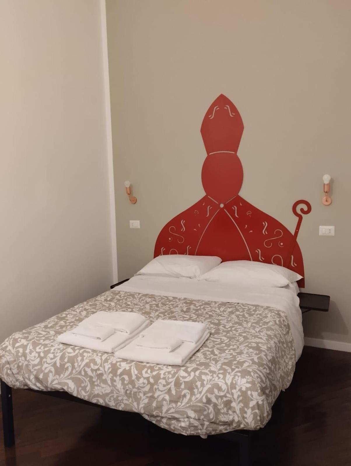 Residence E Appartamenti Cavallerizza Naples Luaran gambar