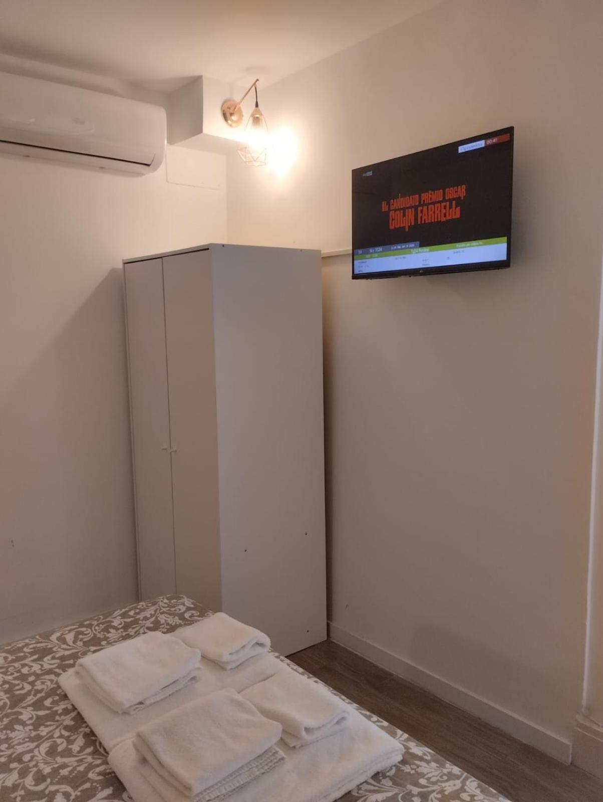 Residence E Appartamenti Cavallerizza Naples Luaran gambar
